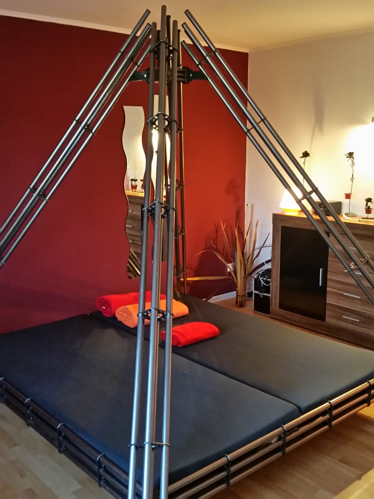 Pyramiden-Zimmer Bild 01